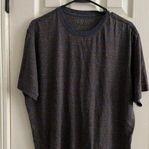 3/$10.00 Men's OP Shirt L